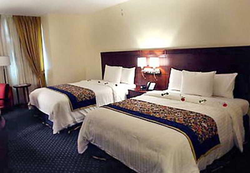 Hodelpa Garden Court Hotel Santiago De Los Caballeros Phòng bức ảnh